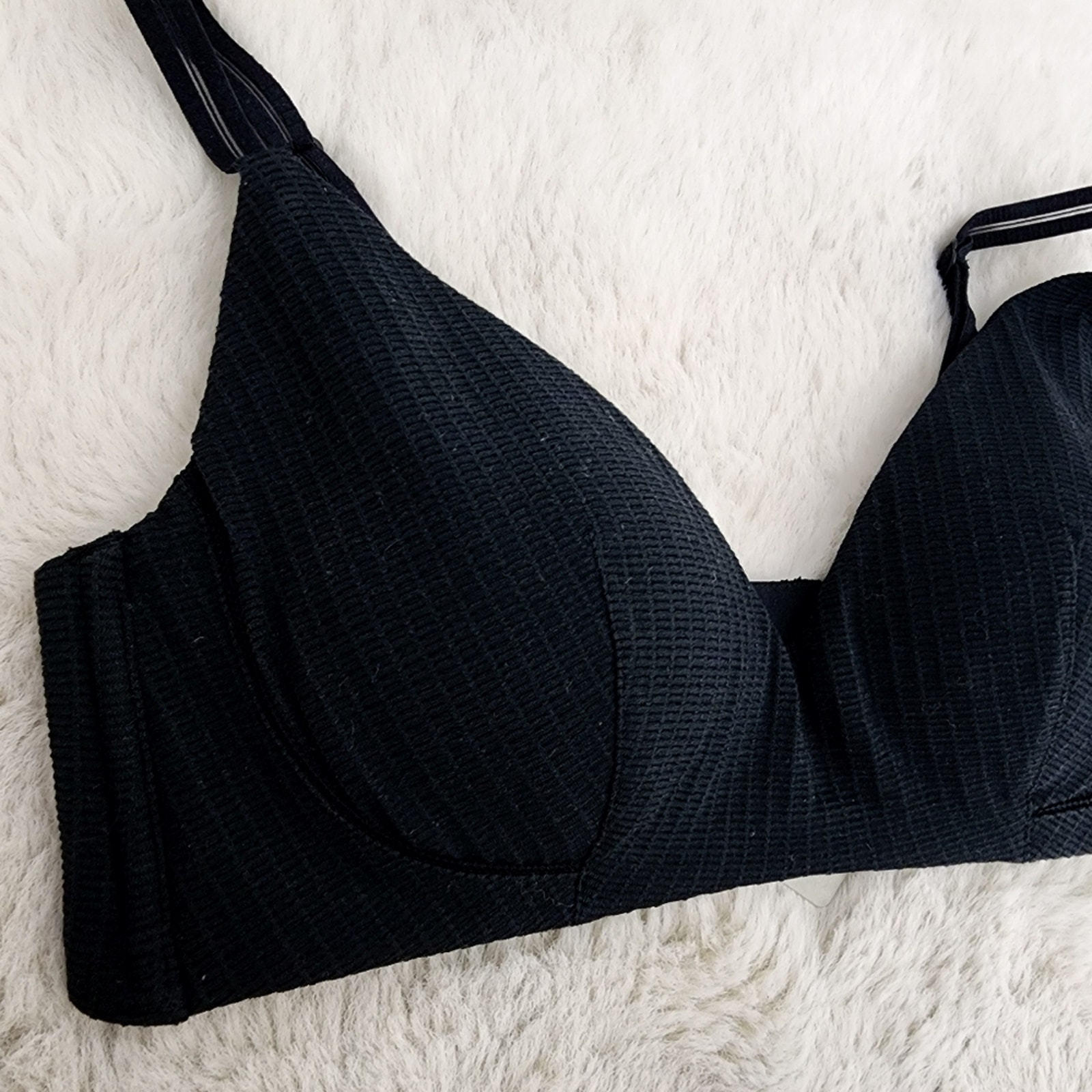 Nwt Neiwai Pure Comfort Premium Triangle Wireless Bra Black Medium 34b — image 3 of 8